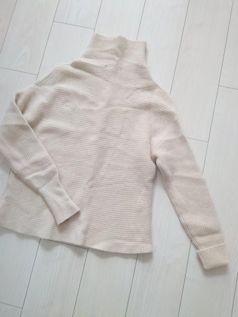 スタニングルアー セーター ニット オフホワイト S < ブランド  スタニングルアー セーター ニット オフホワイト S < ブランドの