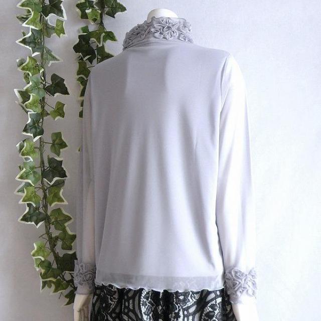 新品 8527 ML 花モチーフ ハイネック ブラウス 春 夏 秋 グレー メッシュ カットソー 袖花モチーフ 長袖 上品 < 女性ファッション 新品 8527 ML 花モチーフ ハイネック ブラウス 春 夏 秋 グレー メッシュ カットソー 袖花モチーフ 長袖 上品 < 女性ファッションの