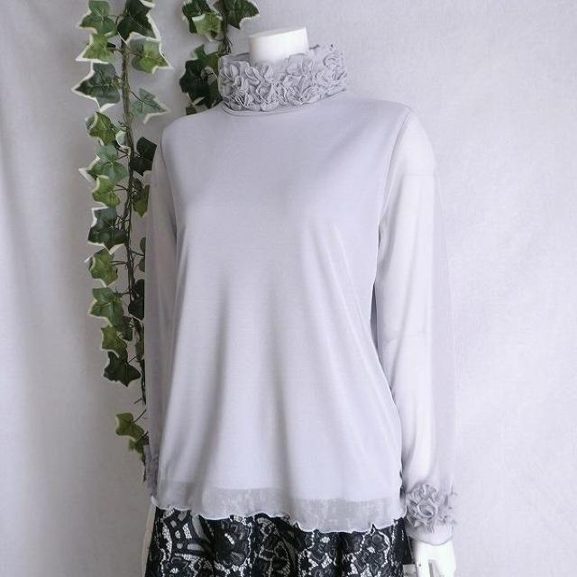 新品 8527 ML 花モチーフ ハイネック ブラウス 春 夏 秋 グレー メッシュ カットソー 袖花モチーフ 長袖 上品 < 女性ファッション 新品 8527 ML 花モチーフ ハイネック ブラウス 春 夏 秋 グレー メッシュ カットソー 袖花モチーフ 長袖 上品 < 女性ファッションの