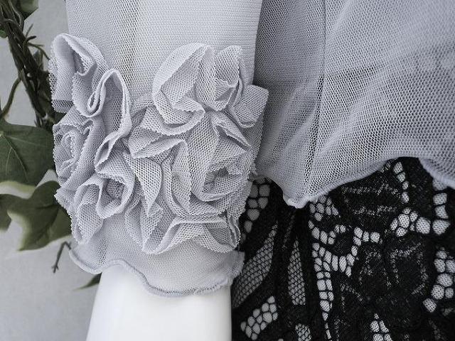 新品 8527 ML 花モチーフ ハイネック ブラウス 春 夏 秋 グレー メッシュ カットソー 袖花モチーフ 長袖 上品 < 女性ファッション 新品 8527 ML 花モチーフ ハイネック ブラウス 春 夏 秋 グレー メッシュ カットソー 袖花モチーフ 長袖 上品 < 女性ファッションの