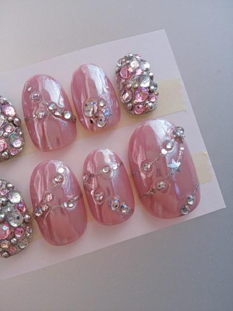 売り切り値下げ ジェルネイル ミラーパウダー ピンク ストーン敷き詰め ショートオーバル < 香水/コスメ/ネイル 売り切り値下げ ジェルネイル ミラーパウダー ピンク ストーン敷き詰め ショートオーバル < 香水/コスメ/ネイルの