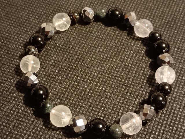 ���̓Z�b�g�u�������Ɗ댯����A�C���X�s���[�V���������߂�v��_���ł��B �� �����A�N�Z�T���[/���v�� 