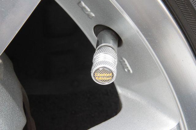 LIMITED EDITIONロゴ入りエアバルブ < 自動車/バイク LIMITED EDITIONロゴ入りエアバルブ < 自動車/バイク