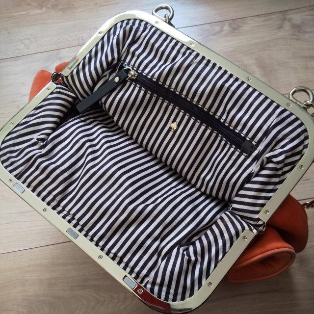 kate spade ܌obO  uh 