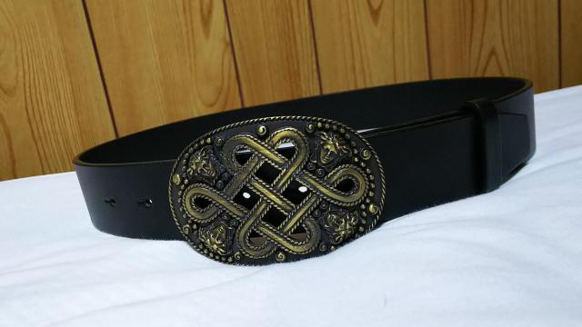 正規美 レア ガクト着 ヴェルサーチ ゴシック レザーベルト 黒 80 インフィニティスネーク×4連メデューサロゴバックルXL金具 < ブランド  正規美 レア ガクト着 ヴェルサーチ ゴシック レザーベルト 黒 80 インフィニティスネーク×4連メデューサロゴバックルXL金具 < ブランドの