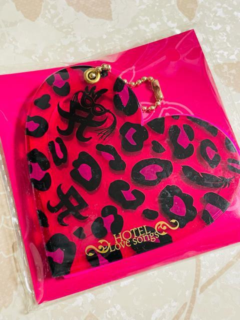 浜崎あゆみ ホテルラブソング ハートミニミラー 新品、未開封 < タレントグッズ  浜崎あゆみ ホテルラブソング ハートミニミラー 新品、未開封 < タレントグッズの