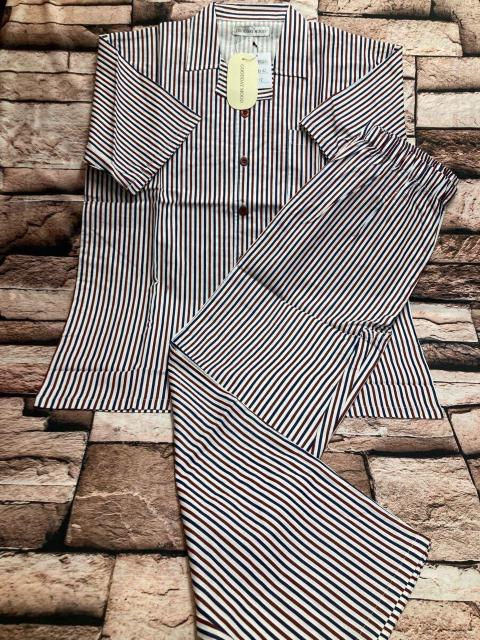 送料無料!さらさら快適!インド綿100% ストライプ柄 メンズパジャマ(2色から)1組 < 男性ファッション 送料無料!さらさら快適!インド綿100% ストライプ柄 メンズパジャマ(2色から)1組 < 男性ファッションの