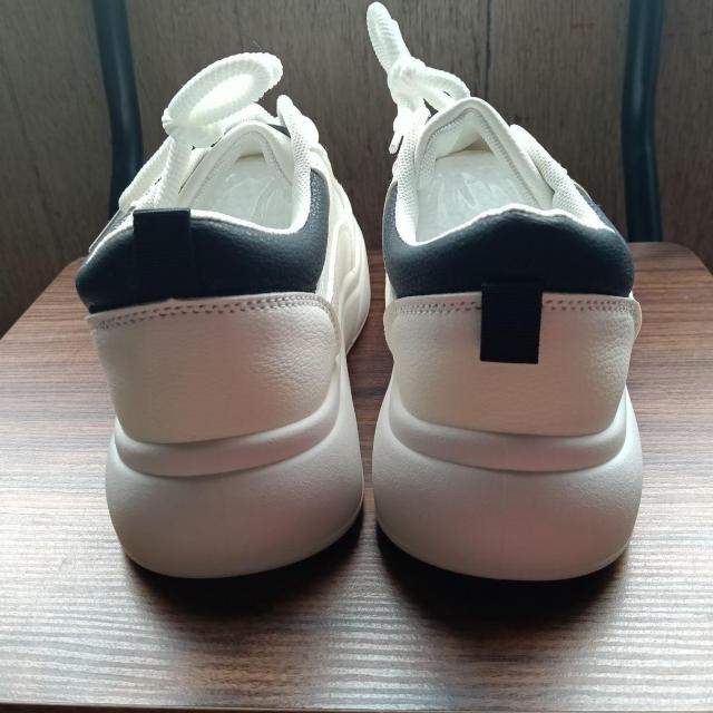 新品 23.5cm レディース スニーカー ホワイト シューズ 靴 カジュアル < 女性ファッション 新品 23.5cm レディース スニーカー ホワイト シューズ 靴 カジュアル < 女性ファッションの