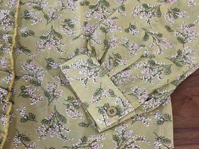 花柄 フリルブラウス フラワーパターン 春夏 < 女性ファッション 花柄 フリルブラウス フラワーパターン 春夏 < 女性ファッションの