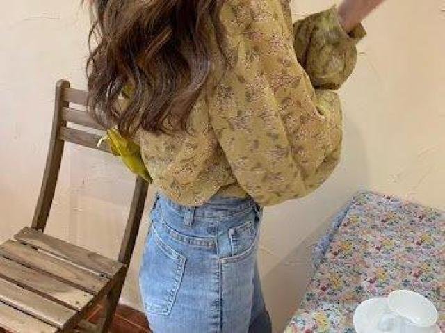 花柄 フリルブラウス フラワーパターン 春夏 < 女性ファッション 花柄 フリルブラウス フラワーパターン 春夏 < 女性ファッションの