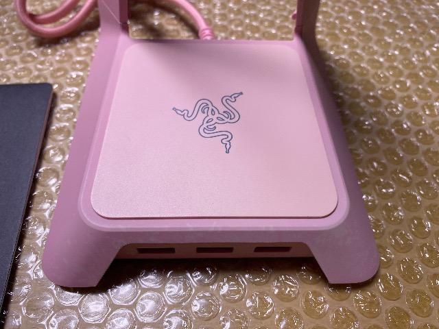 レイザー★光るヘッドホンスタンド★RAZER BASE STATION CHROMA★ヘッドフォンスタンド★ゲーミング★ゲーム用 < 家電/AV レイザー★光るヘッドホンスタンド★RAZER BASE STATION CHROMA★ヘッドフォンスタンド★ゲーミング★ゲーム用 < 家電/AVの