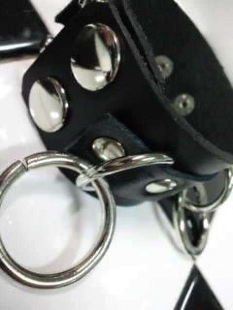 新品◆シドリング◆レザーブレス◆リストバンド◆激レア!!◆ < 女性アクセサリー/時計 新品◆シドリング◆レザーブレス◆リストバンド◆激レア!!◆ < 女性アクセサリー/時計の