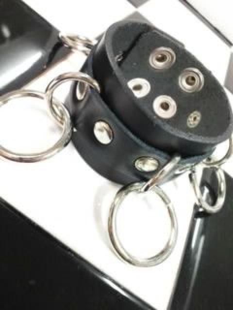 新品◆シドリング◆レザーブレス◆リストバンド◆激レア!!◆ < 女性アクセサリー/時計 新品◆シドリング◆レザーブレス◆リストバンド◆激レア!!◆ < 女性アクセサリー/時計の