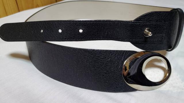 正規新古 レア  ブルガリ ラグジュアリーラウンドバックル レザーベルト 黒 カマーバンド ブラック 三日月 < ブランド  正規新古 レア  ブルガリ ラグジュアリーラウンドバックル レザーベルト 黒 カマーバンド ブラック 三日月 < ブランドの