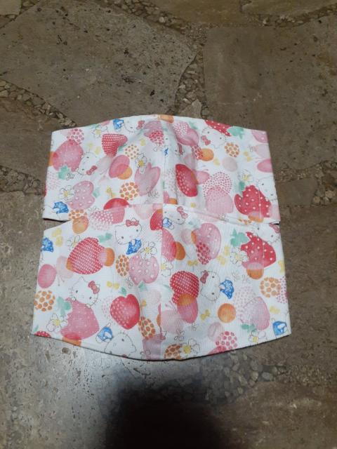 ハンドメイド・マスクカバー・キティちゃん・白・2枚セットA < 女性ファッション  ハンドメイド・マスクカバー・キティちゃん・白・2枚セットA  < 女性ファッションの