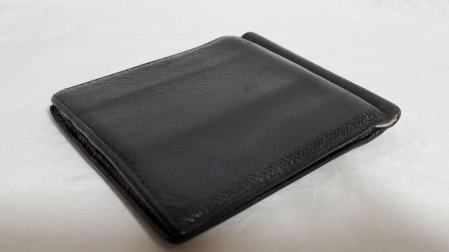 正規 ブルガリ ビーゼロリングロゴ レザーマネークリップ 黒 アイコンサークル 二つ折り 財布 カードケース有 ペーパーウォレット < ブランド  正規 ブルガリ ビーゼロリングロゴ レザーマネークリップ 黒 アイコンサークル 二つ折り 財布 カードケース有 ペーパーウォレット < ブランドの