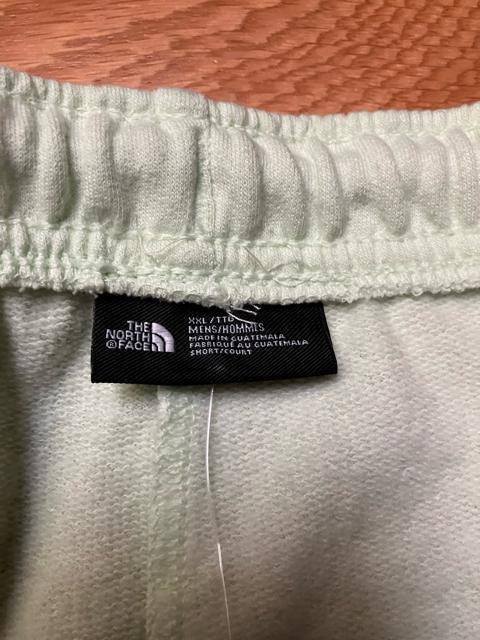 THE NORTH FACEスウェットハーフパンツ sizeXXLライムクリーム  ノースフェイス  新品未使用 < ブランド  THE NORTH FACEスウェットハーフパンツ sizeXXLライムクリーム  ノースフェイス  新品未使用 < ブランドの
