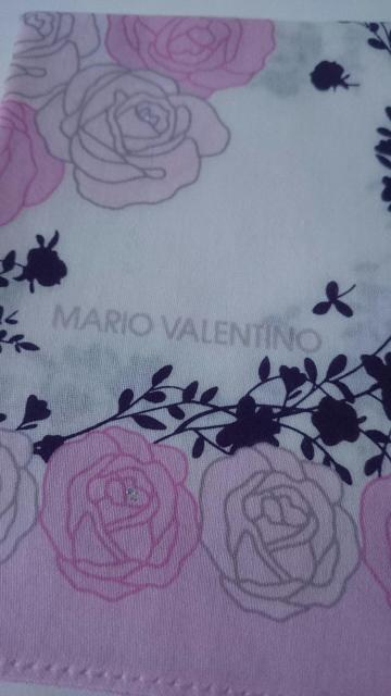 新品未使用☆MARIO VALENTINO★大判ハンカチ☆薔薇★ピンク☆スカーフ < ブランド 新品未使用☆MARIO VALENTINO★大判ハンカチ☆薔薇★ピンク☆スカーフ < ブランドの
