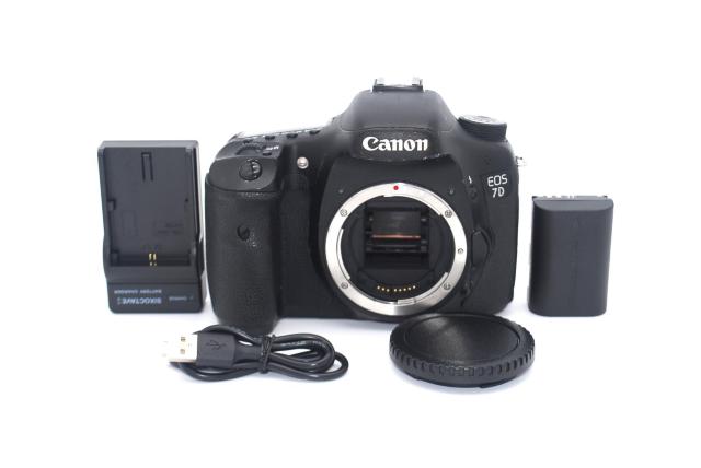 APS-C჌tJ̍ŏʋ@Canon 7D {fB   Ɠd/AV 