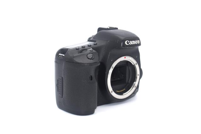 APS-C჌tJ̍ŏʋ@Canon 7D {fB  Ɠd/AV 