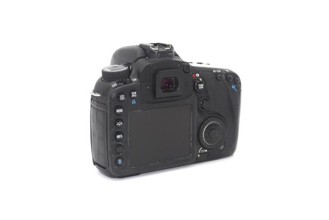 APS-C჌tJ̍ŏʋ@Canon 7D {fB  Ɠd/AV 