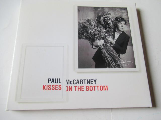 ポール・マッカートニー CD 「 Kisses On The Bottom 」 ポールの写真カード3枚付属  16曲入り  輸入盤 < CD/DVD/ビデオ  ポール・マッカートニー CD 「 Kisses On The Bottom 」 ポールの写真カード3枚付属  16曲入り  輸入盤  < CD/DVD/ビデオの