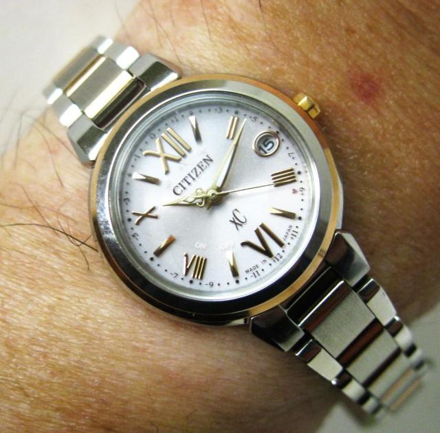 ほぼ未使用シチズンXC電波時計エコドライブ ES9434-53W ピンクゴールド < ブランド  ほぼ未使用シチズンXC電波時計エコドライブ ES9434-53W ピンクゴールド < ブランドの