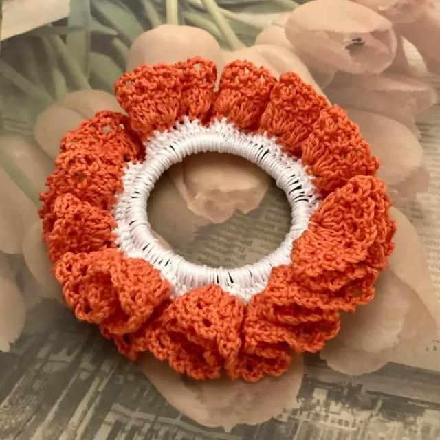 ハンドメイド♪レース編みシュシュ(オレンジ) < 女性ファッション  ハンドメイド♪レース編みシュシュ(オレンジ)  < 女性ファッションの