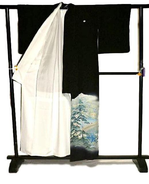 黒留袖 最高峰 新品同様 十日町友禅作家 阿部佳雪 山水風景文 比翼付 クリーニング済 身丈154cm 裄丈63cm T3643 < 女性ファッション  黒留袖 最高峰 新品同様 十日町友禅作家 阿部佳雪 山水風景文 比翼付 クリーニング済 身丈154cm 裄丈63cm T3643 < 女性ファッションの