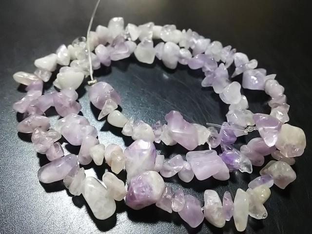 天然石★ラベンダーアメジスト さざれ 1連 < 女性アクセサリー/時計  天然石★ラベンダーアメジスト さざれ 1連 < 女性アクセサリー/時計の