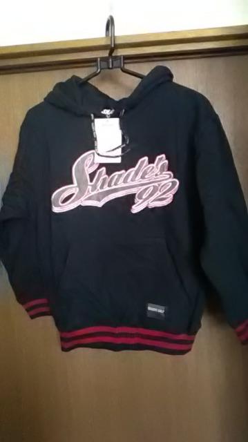 9*新品*かっこいいパーカー < キッズ/ベビー 9*新品*かっこいいパーカー < キッズ/ベビーの