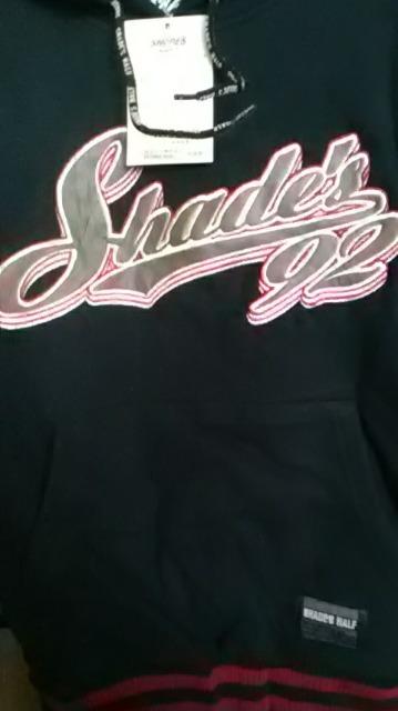 9*新品*かっこいいパーカー < キッズ/ベビー 9*新品*かっこいいパーカー < キッズ/ベビーの