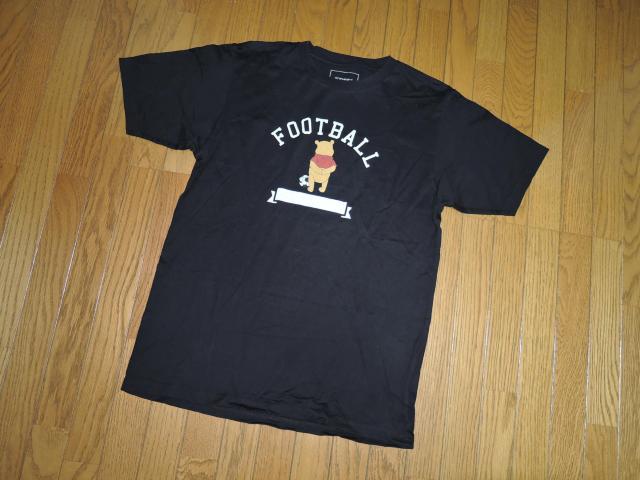 SOPHNET. �\�t�l�b�g �~ DISNEY �f�B�Y�j�[ T�V���c L �� �N�}�̃v�[���� �J�b�g�\�[ FOOTBALL �� �u�����h�� 