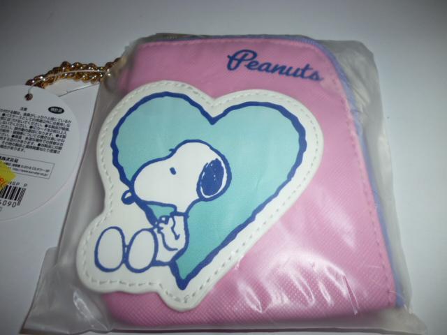 SNOOPYスヌーピー パスケース ピンク < アニメ/コミック/キャラクター  SNOOPYスヌーピー パスケース ピンク  < アニメ/コミック/キャラクターの