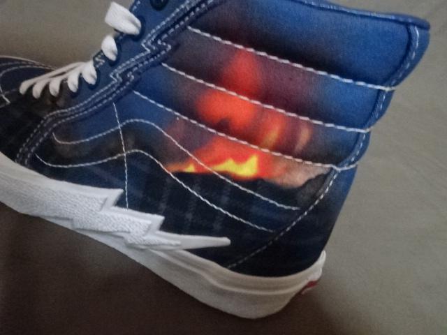 A USA oY Vans SK8-Hi Bolt 27.0a  uh 
