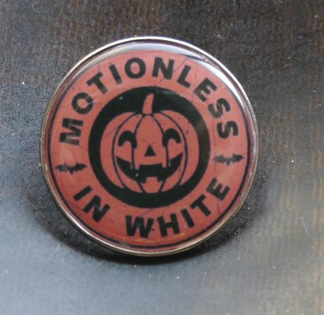 新品 バンド モーションレス・イン・ホワイト Motionless in White ピンブローチ ピンバッジ ピンズ < 男性アクセサリー/時計 新品 バンド モーションレス・イン・ホワイト Motionless in White ピンブローチ ピンバッジ ピンズ < 男性アクセサリー/時計の