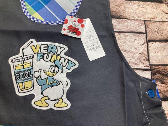 送料無料!人気の【ディズニー】刺繍&アップリケ&プリント付きタバーン型エプロン(画像から)1枚 < 女性ファッション  送料無料!人気の【ディズニー】刺繍&アップリケ&プリント付きタバーン型エプロン(画像から)1枚 < 女性ファッションの