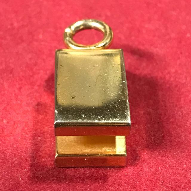 珍品 Hロゴ スクエアデザインチャーム ゴールド 750?刻印 < 女性アクセサリー/時計 珍品 Hロゴ スクエアデザインチャーム ゴールド 750?刻印 < 女性アクセサリー/時計の