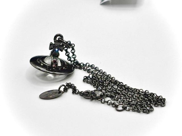 Vivienne Westwood タイニーオーブネックレス ブラック&クリア < ブランド Vivienne Westwood タイニーオーブネックレス ブラック&クリア < ブランドの