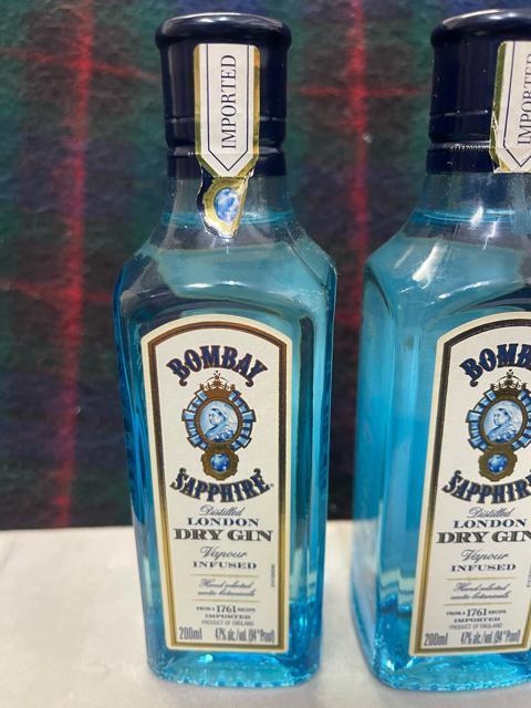 ボンベイ・サファイア ドライ ジン 200ml 2本セット スピリッツ BOMBAY SAPPHIRE LONDON DRYGIN < グルメ/ドリンク ボンベイ・サファイア ドライ ジン 200ml 2本セット スピリッツ BOMBAY SAPPHIRE LONDON DRYGIN < グルメ/ドリンクの