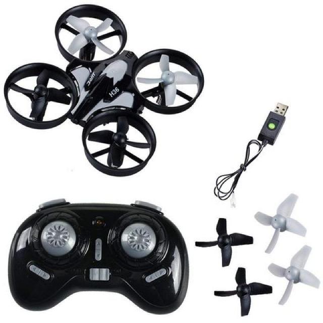 ドローン ミニドローン 2.4G 4CH 6軸ジャイロ ヘッドレスモード < ホビー ドローン ミニドローン 2.4G 4CH 6軸ジャイロ ヘッドレスモード < ホビーの