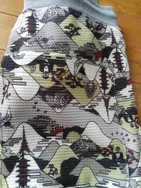 Mサイズ!男気!溢れる!和柄!接触冷感!UVカット!吸汗速乾!サラッとワッフル素材!良いとこづくし!高貴紳士的!ハーフパンツ!新品 < 男性ファッション  Mサイズ!男気!溢れる!和柄!接触冷感!UVカット!吸汗速乾!サラッとワッフル素材!良いとこづくし!高貴紳士的!ハーフパンツ!新品 < 男性ファッションの