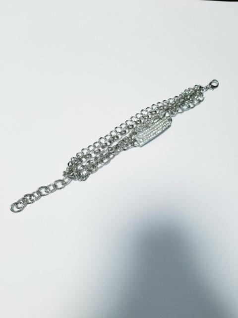 (168) 新品 ラインストーン スクエアプレート シルバー 4連チェーン ブレスレット 定価¥3,980 < 女性アクセサリー/時計 (168) 新品 ラインストーン スクエアプレート シルバー 4連チェーン ブレスレット 定価¥3,980 < 女性アクセサリー/時計の