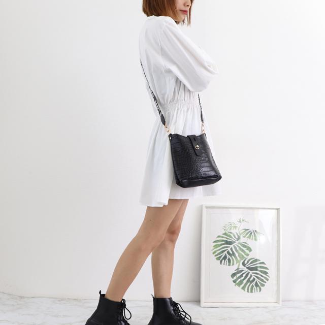 送料無料 新品 ミニショルダーバッグ クロコ型押し 春夏 < 女性ファッション  送料無料 新品 ミニショルダーバッグ クロコ型押し 春夏 < 女性ファッションの