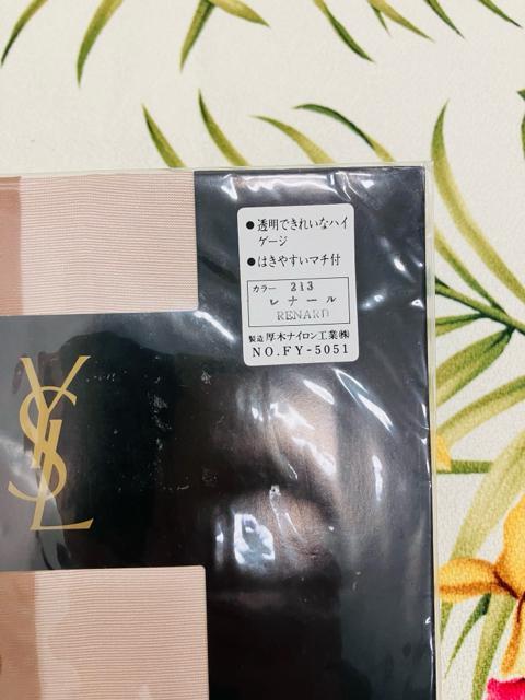 ݂݂݁ CET[ Yves Saint-Laurent peB XgbLO }`t i[