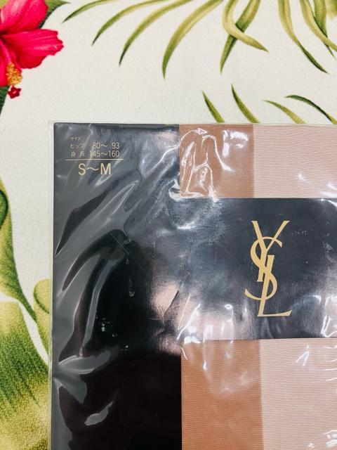 ݂݂݁ CET[ Yves Saint-Laurent peB XgbLO }`t i[