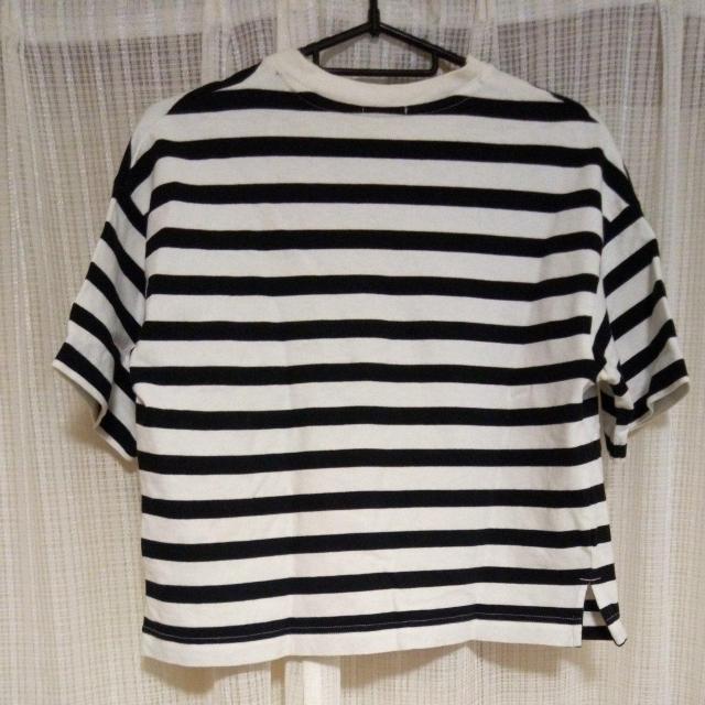 GU  ショート丈Tシャツ S < ブランド  GU  ショート丈Tシャツ S < ブランドの