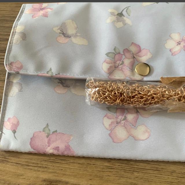 花柄★パステルカラー★クラッチ,ショルダー2Way。Bag。チェーンつき。 < 女性ファッション  花柄★パステルカラー★クラッチ,ショルダー2Way。Bag。チェーンつき。 < 女性ファッションの