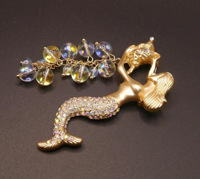 新品アンティーク調きらきらストーン人魚マーメイド ブローチ < 女性アクセサリー/時計 新品アンティーク調きらきらストーン人魚マーメイド ブローチ < 女性アクセサリー/時計の