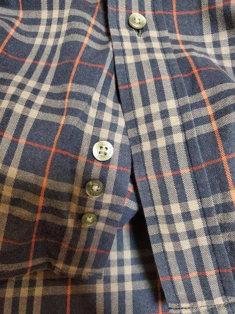 BURBERRY LONDON ノバチェック長袖シャツ ホース刺繍 紺 クリーニング済み。 < ブランド BURBERRY LONDON ノバチェック長袖シャツ ホース刺繍 紺 クリーニング済み。 < ブランドの